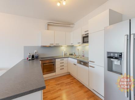 Pronájem bytu, 3+kk, 98 m²