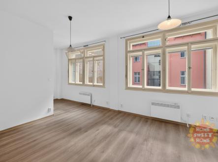 Pronájem bytu, 1+kk, 33 m² obrázek