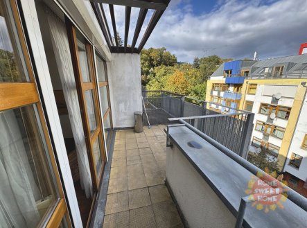 Pronájem bytu, 2+kk, 79 m²