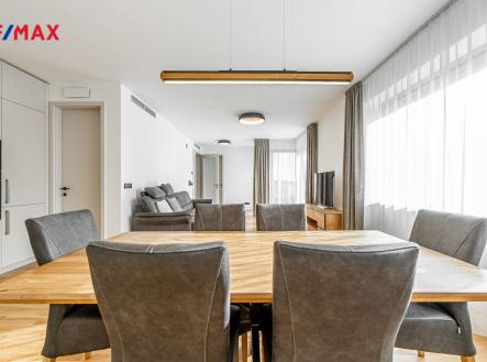 Pronájem bytu, 2+kk, 81 m²