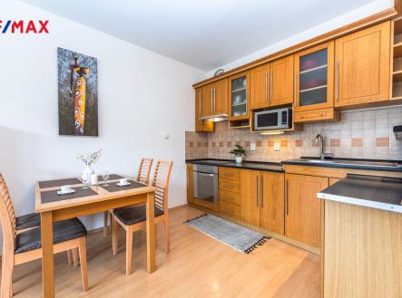 Pronájem bytu, 2+kk, 55 m²