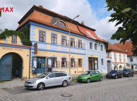 Prodej - dům/vila, 331 m²