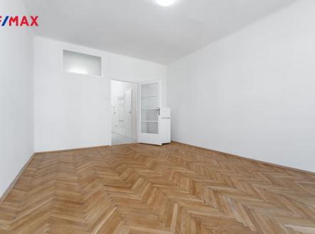 Pronájem bytu, 1+kk, 32 m²