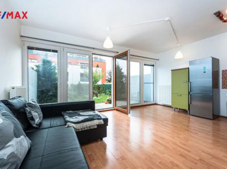 Pronájem bytu, 1+kk, 33 m²