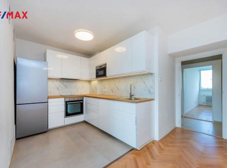 Pronájem bytu, 3+kk, 76 m²