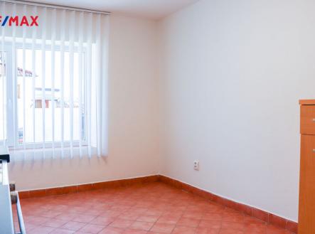 Pronájem bytu, 1+kk, 30 m²