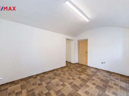 Pronájem - kanceláře, 54 m²