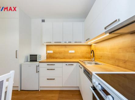 Pronájem bytu, 2+kk, 48 m²