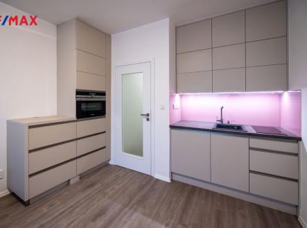 Pronájem bytu, 1+kk, 24 m²