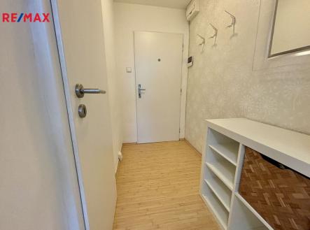 Pronájem bytu, 2+kk, 52 m²