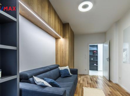 Pronájem bytu, 3+kk, 87 m²