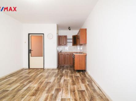 Pronájem bytu, 1+kk, 27 m² obrázek