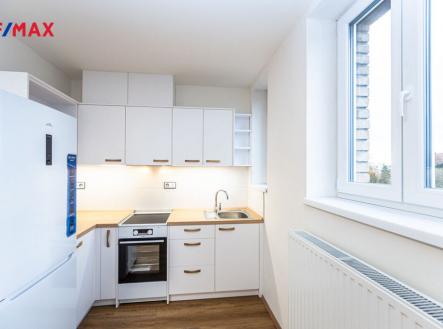 Pronájem bytu, 3+kk, 62 m²