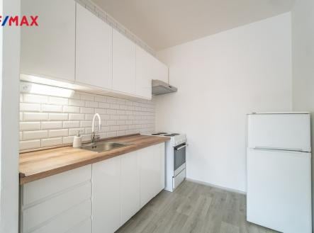 Pronájem bytu, 1+kk, 34 m²