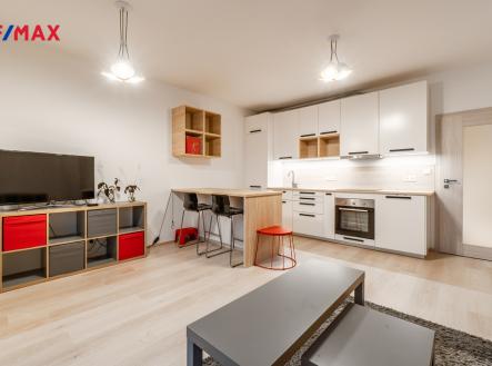 Pronájem bytu, 1+kk, 35 m²