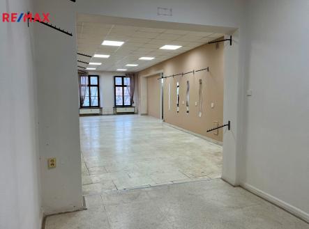 Pronájem obchodní prostor, 57 m²