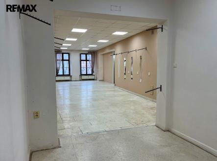 Pronájem obchodní prostor, 57 m²