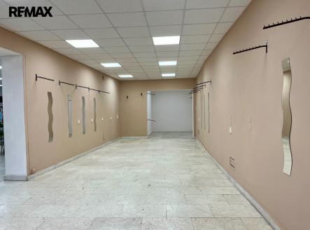 Pronájem obchodní prostor, 57 m²