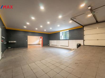 Pronájem - skladovací prostor, 108 m²