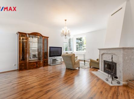 Pronájem domu/vily, 280 m²