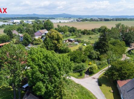 Prodej pozemku pro bydlení, 2 372 m² obrázek