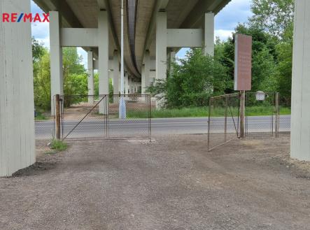 Pronájem - pozemek pro komerční výstavbu, 1 000 m²