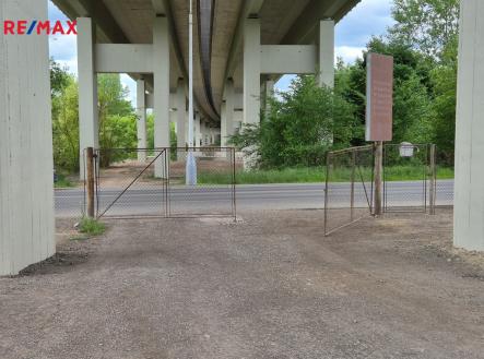 Pronájem - pozemek pro komerční výstavbu, 1 000 m²
