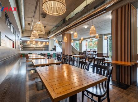 Prodej - restaurace, 370 m²