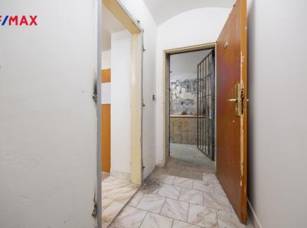 Prodej obchodní prostor, 65 m²