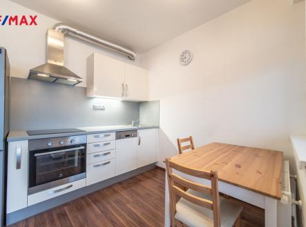 Pronájem bytu, 1+kk, 32 m²