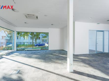 Pronájem obchodní prostor, 155 m²