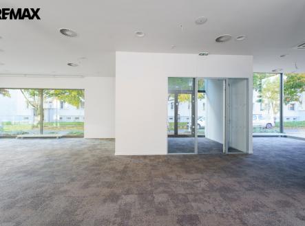 Pronájem obchodní prostor, 155 m²