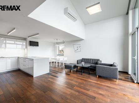 Prodej bytu, atypický, 204 m²