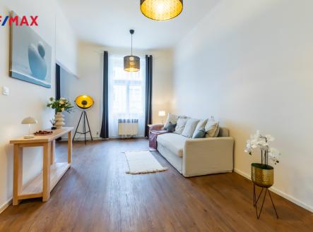 Pronájem bytu, 1+kk, 44 m²