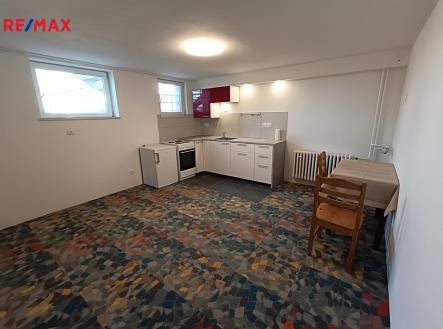 Pronájem bytu, 1+kk, 36 m²