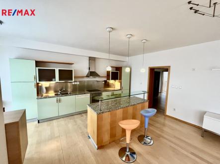 Pronájem bytu, 4+kk, 130 m²