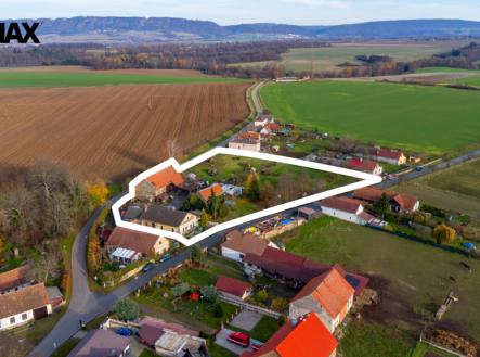 Prodej pozemku pro bydlení, 7 032 m²