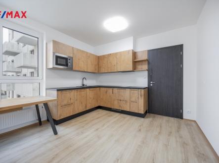 Pronájem bytu, 1+kk, 32 m²