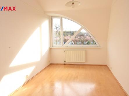 Pronájem bytu, 2+kk, 44 m²