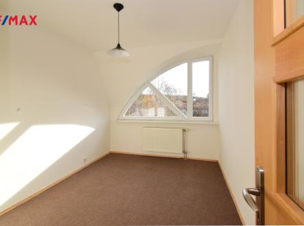 Pronájem bytu, 2+kk, 44 m²