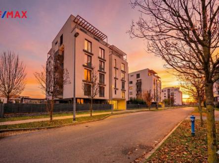 Pronájem bytu, 2+kk, 59 m²