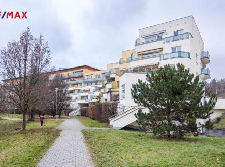 Pronájem bytu, 2+kk, 73 m²