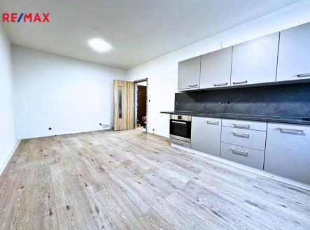 Pronájem bytu, 2+kk, 42 m²