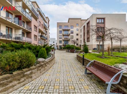 Prodej bytu, 2+kk, 64 m²