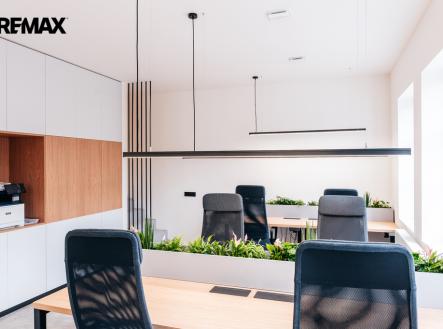 Pronájem kanceláře, 100 m²