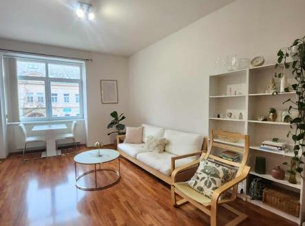 Pronájem bytu, 2+kk, 60 m²