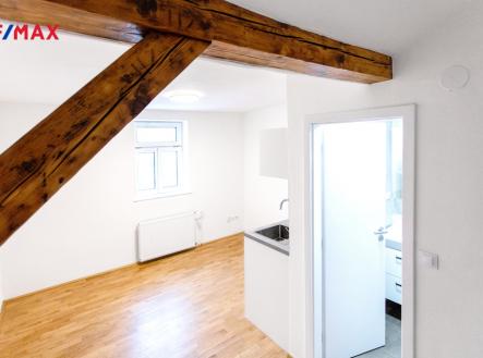 Pronájem bytu, 2+kk, 26 m²