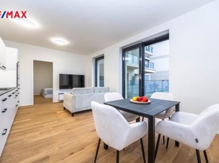 Pronájem bytu, 2+kk, 75 m²