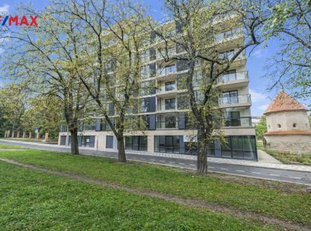 Pronájem bytu, 2+kk, 75 m²