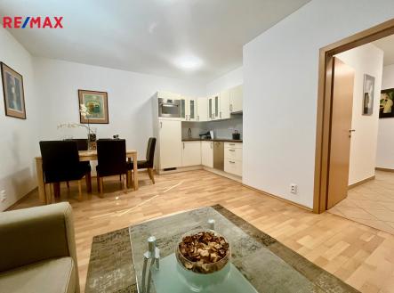 Pronájem bytu, 3+kk, 70 m²